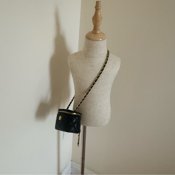Girls kids black quilted chain ruched crossbody bag - Picture 6 of 9